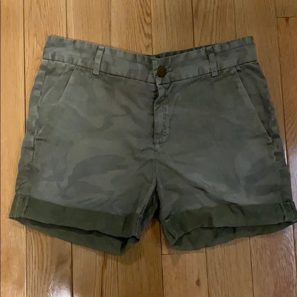 Current Elliot army camouflage shorts